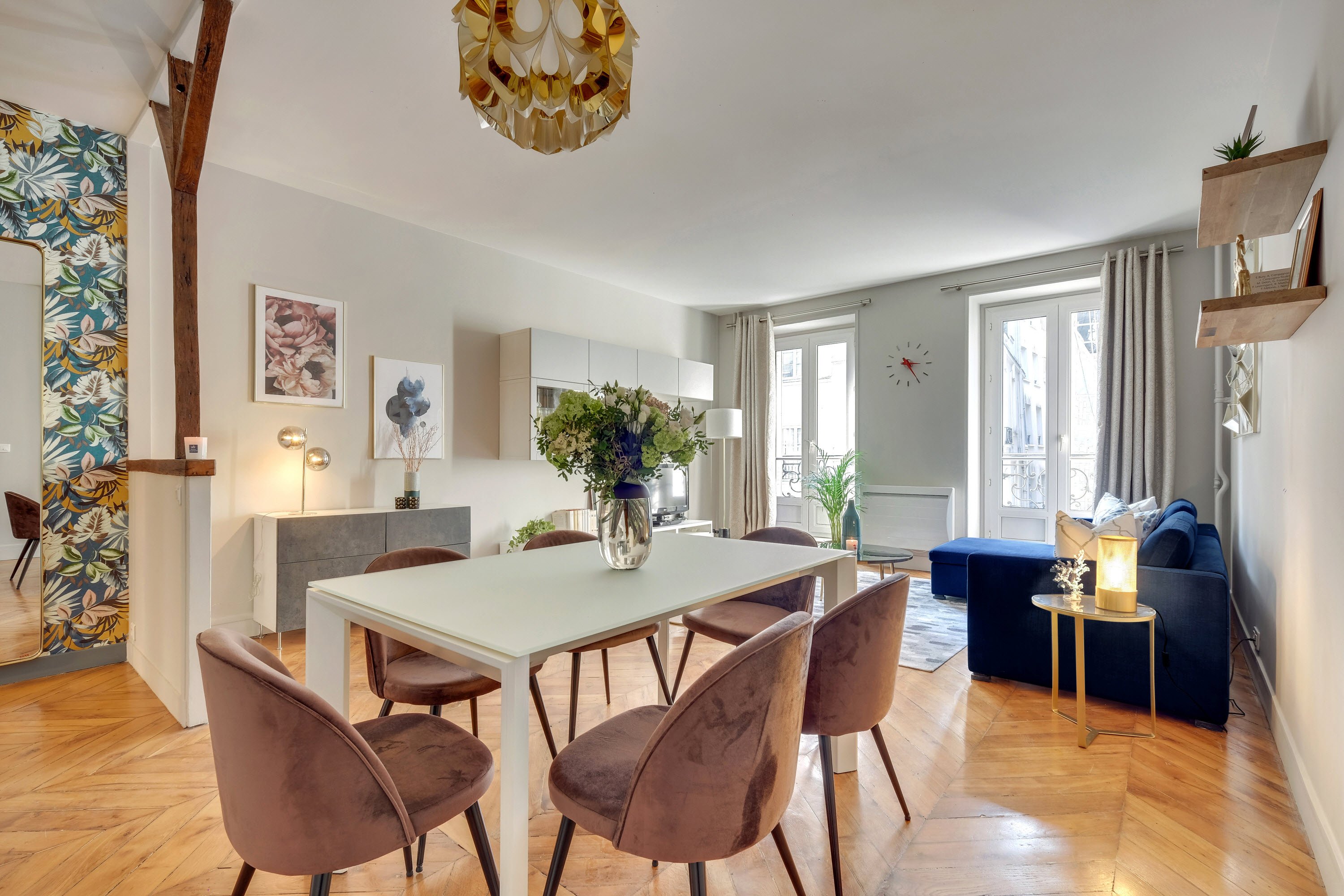 Paris apartment with classic French elegance