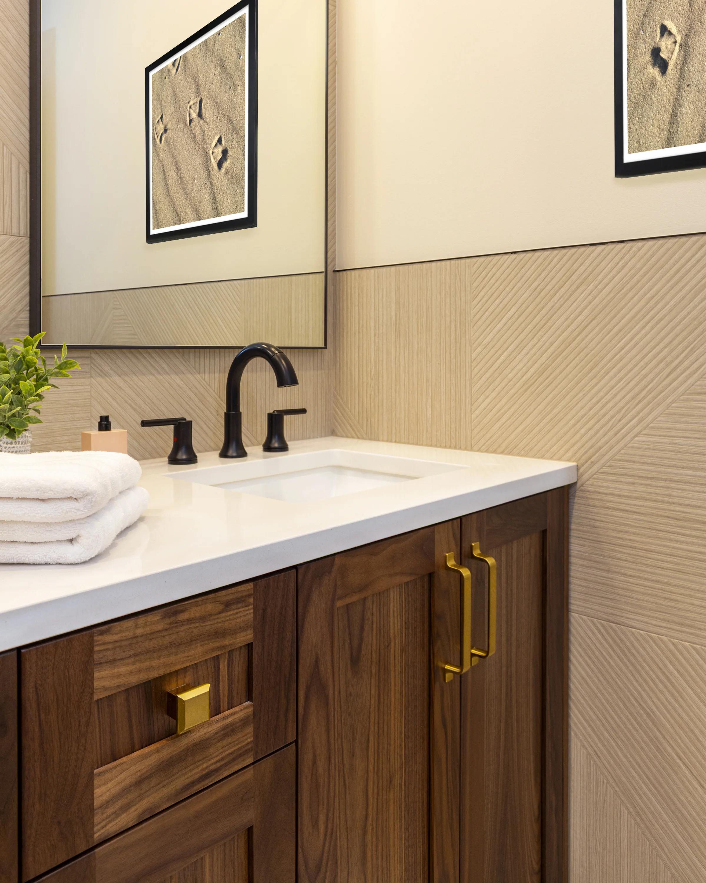 Washington St Hoboken Apartment with elegant urban design